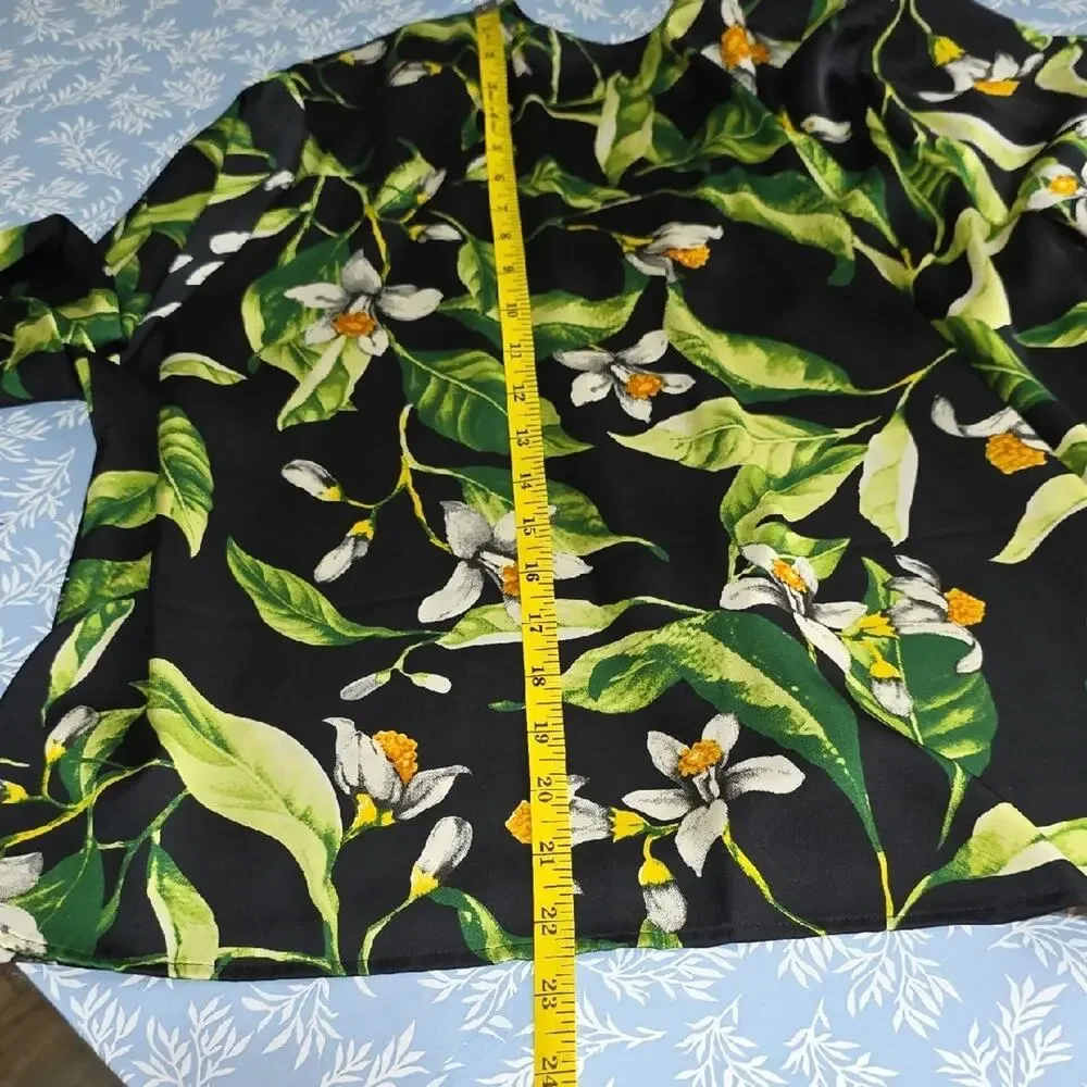 Express Women Sz XL Dark Floral Balloon Sleeve Preppy Fairy V-Neck Button Up Top - Picture 8 of 11